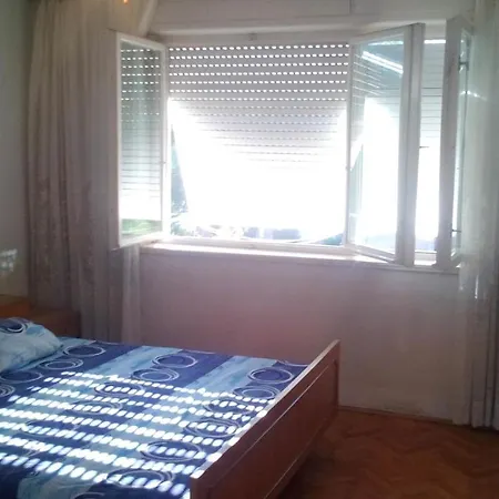 Odlican Apartman Za Vise Osoba U Blizini Grada Διαμέρισμα Σπλιτ